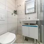 Beach Makarska Apartment דירה